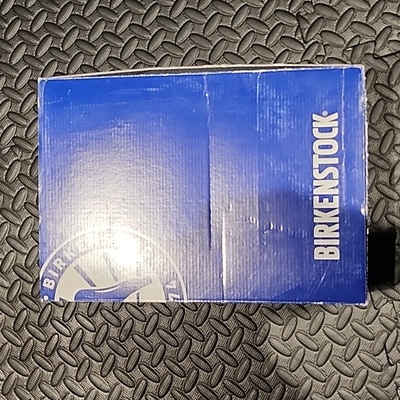 shoe - Picture 2 of 5